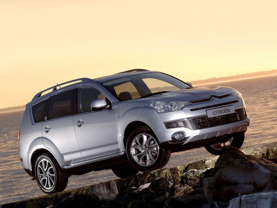  Citroen C-Crosser 2007 года  (UK) (фото 7 из 16)